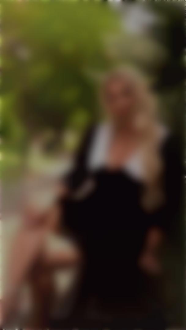 Olena Zhytomyr 35 y.o. - intelligent lady - small public photo.