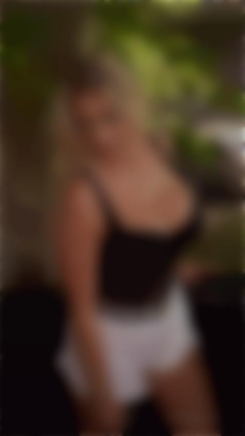 Olena Zhytomyr 35 y.o. - intelligent lady - small public photo.
