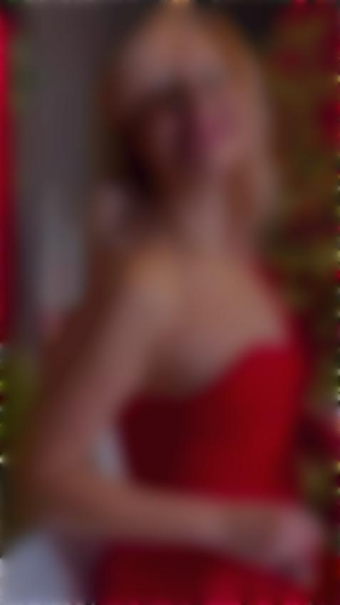 Tanya Zaporizhia 44 y.o. - intelligent lady - small public photo.