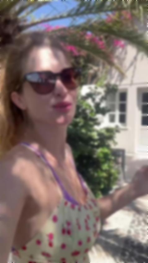 Kate Mykolaiv 39 y.o. - intelligent lady - small public photo.