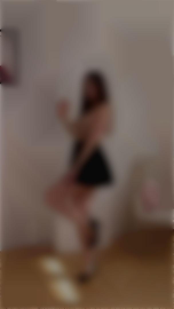 Nelia Ivano-Frankivsk 28 y.o. - intelligent lady - small public photo.