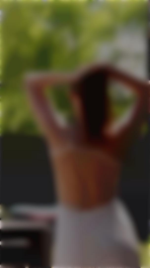 Nelia Ivano-Frankivsk 28 y.o. - intelligent lady - small public photo.