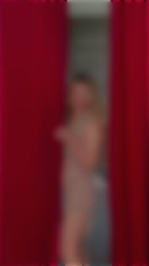 Iuliia Zhytomyr 37 y.o. - intelligent lady - small public photo.