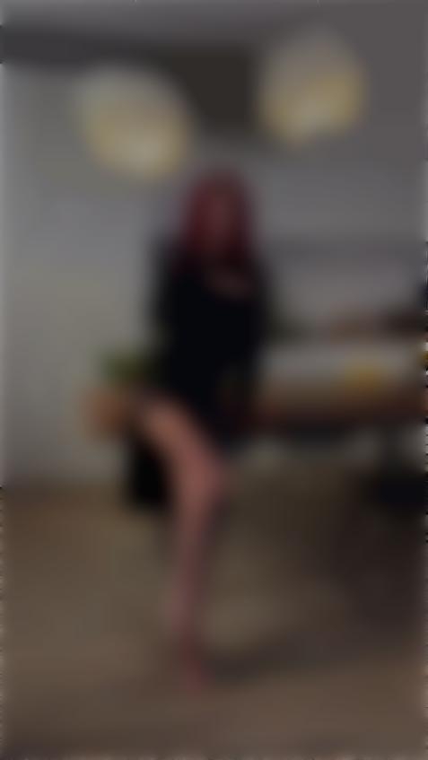 Olena Zhytomyr 32 y.o. - intelligent lady - small public photo.