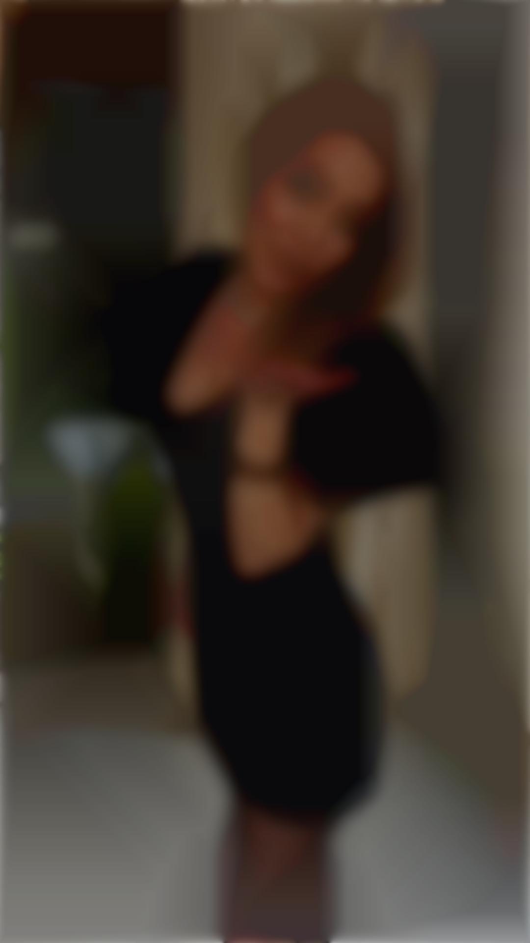 Olha Ivano-Frankivsk 45 y.o. - intelligent lady - small public photo.