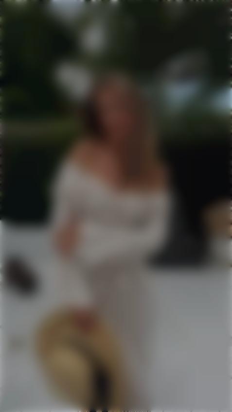 Anastasia Cherkasy 35 y.o. - intelligent lady - small public photo.