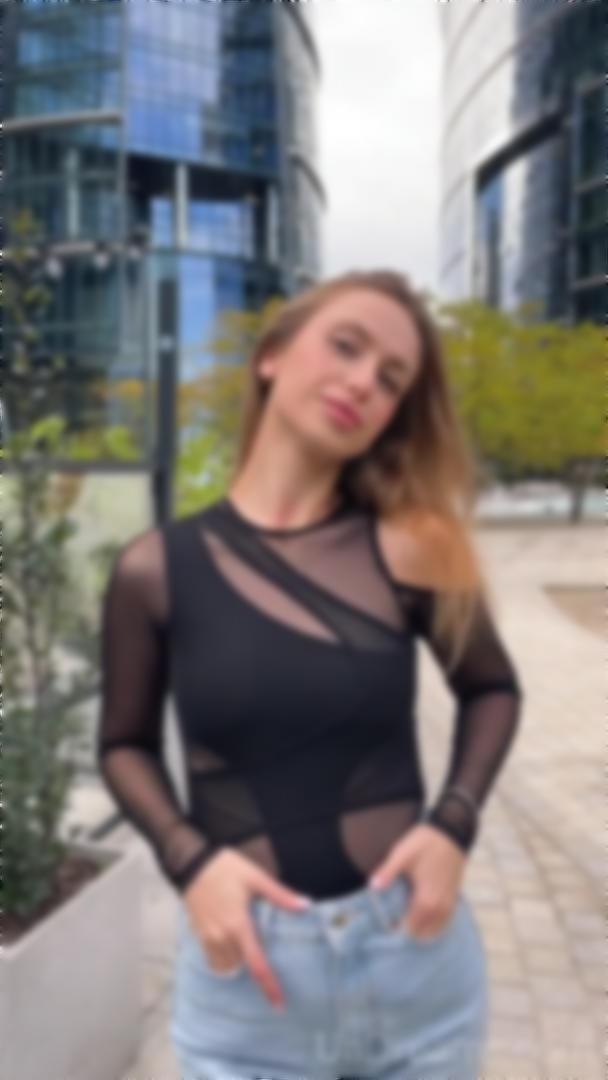 Masha Ivano-Frankivsk 21 y.o. - intelligent lady - small public photo.