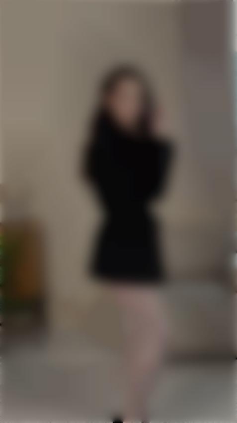 Elizabeth Sumy 21 y.o. - intelligent lady - small public photo.