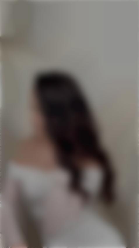 Elizabeth Sumy 21 y.o. - intelligent lady - small public photo.