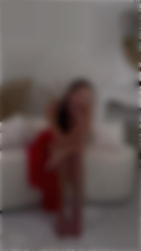 Olena Kyiv 36 y.o. - intelligent lady - small public photo.