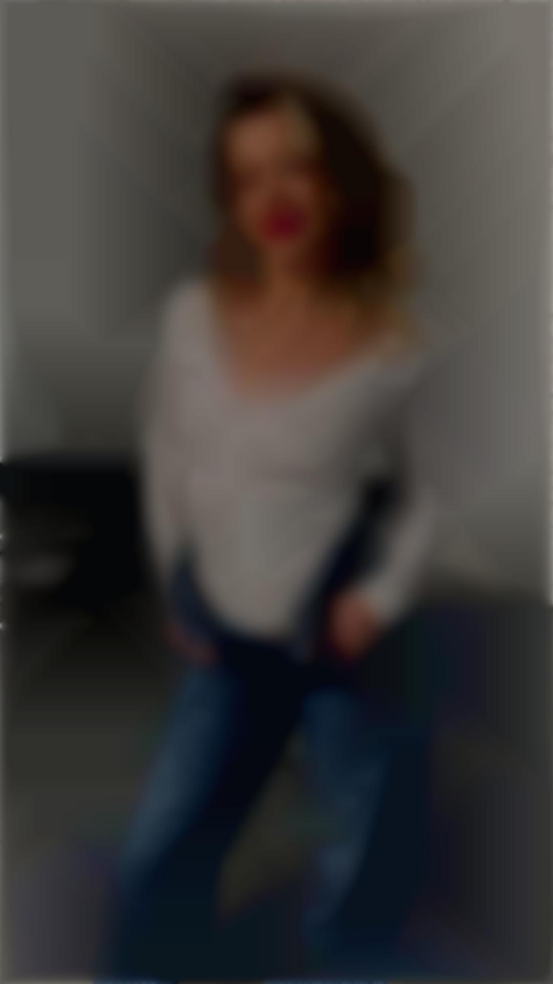 Oksana Poltava 36 y.o. - intelligent lady - small public photo.
