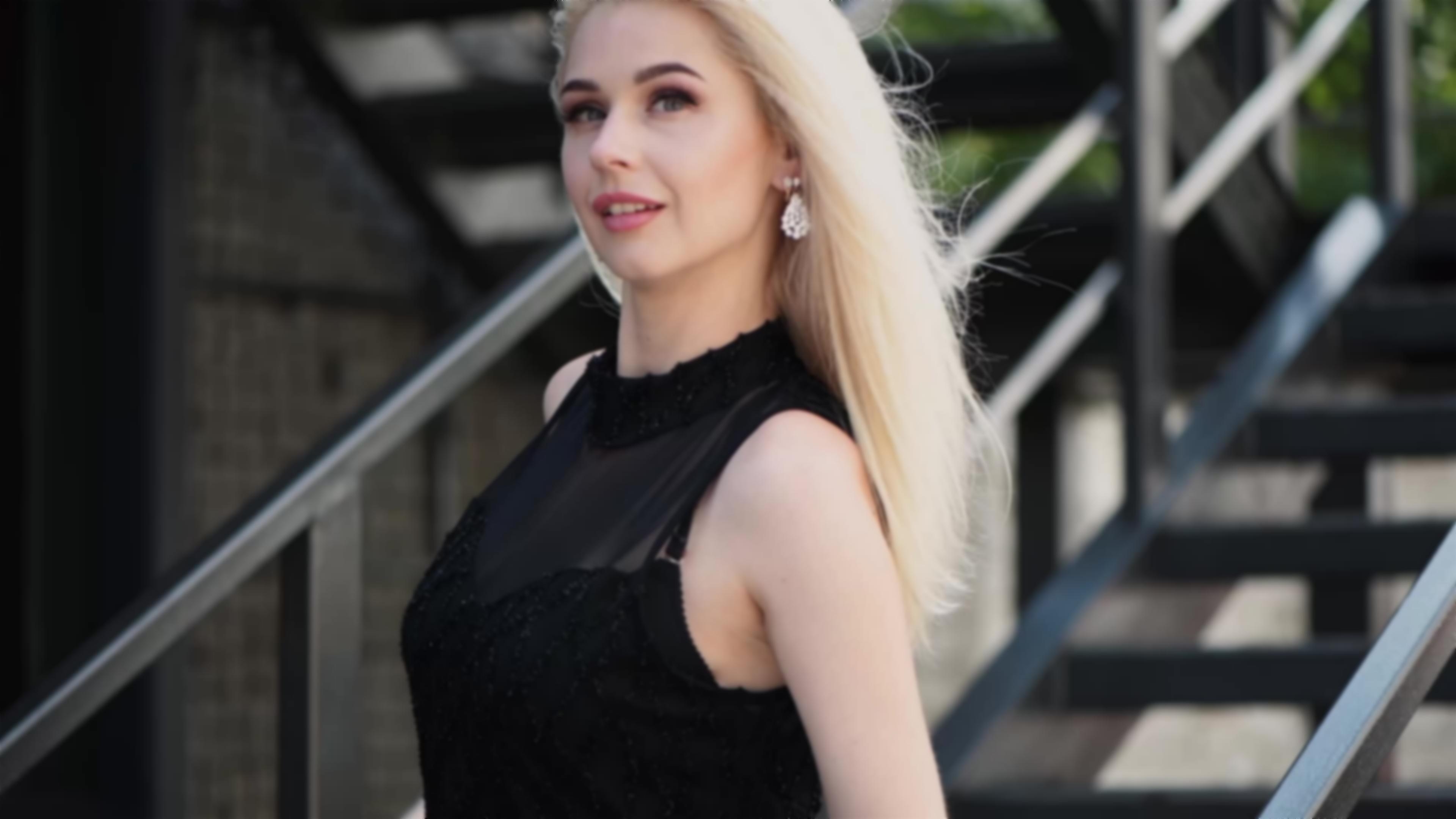 Kate Kremenchuk 36 y.o. - intelligent lady - small public photo.