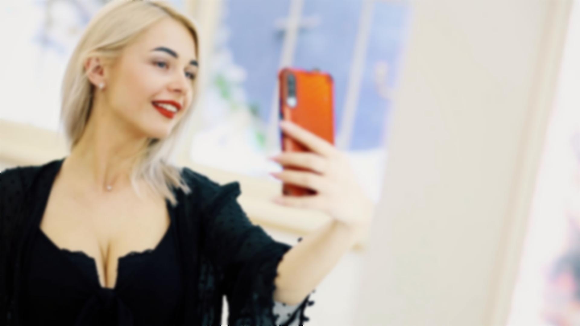 Kate Kremenchuk 36 y.o. - intelligent lady - small public photo.
