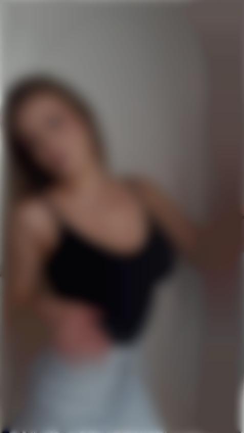 Yuliia Lutsk 19 y.o. - intelligent lady - small public photo.