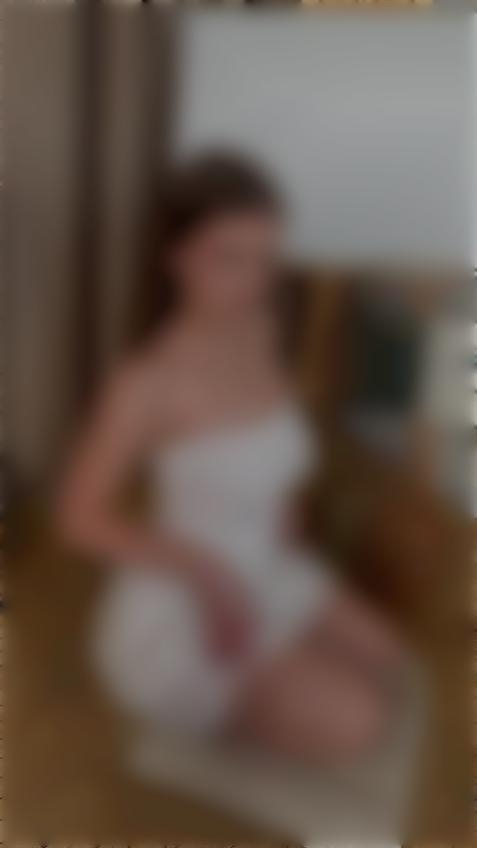 Yuliia Lutsk 19 y.o. - intelligent lady - small public photo.