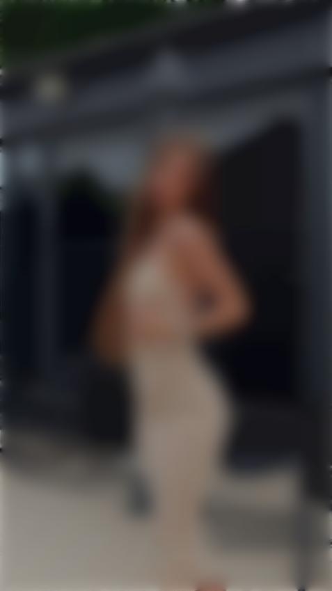 Anzhela Kyiv 22 y.o. - intelligent lady - small public photo.