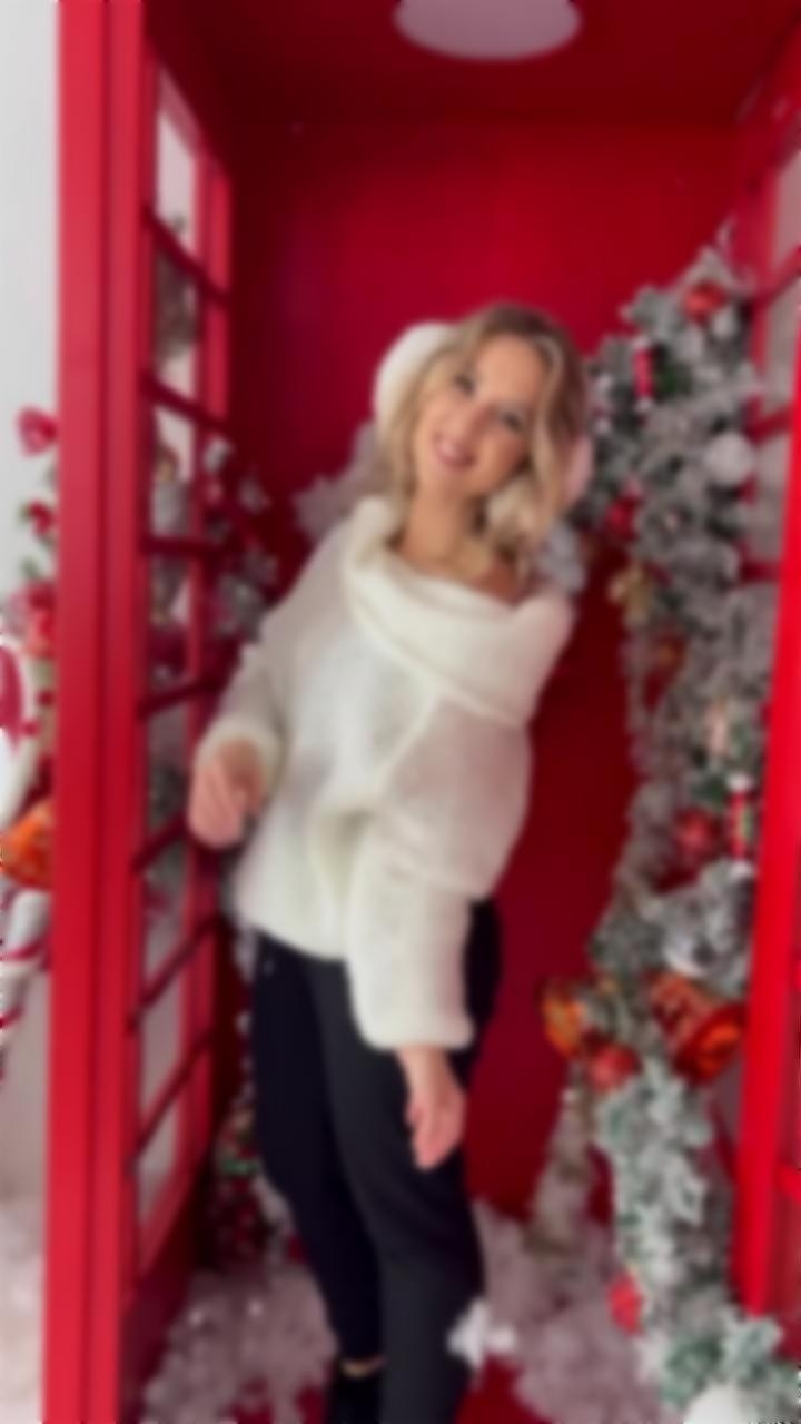 Liudmyla Rivne 42 y.o. - intelligent lady - small public photo.