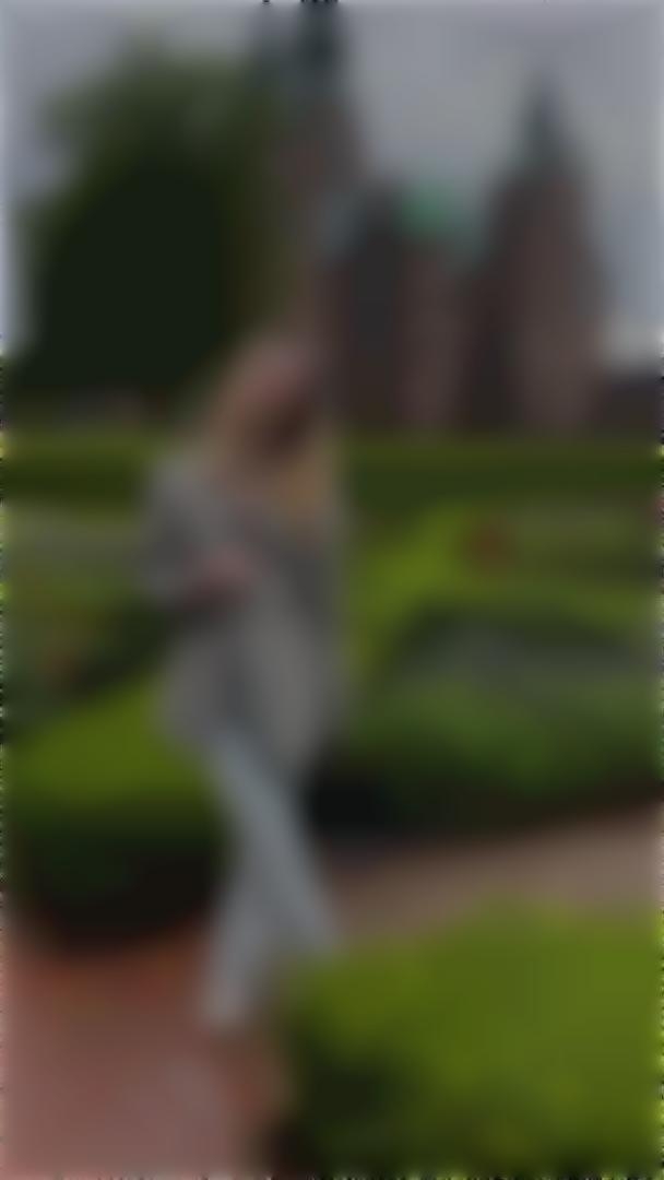 Anna Dnipro 26 y.o. - intelligent lady - small public photo.